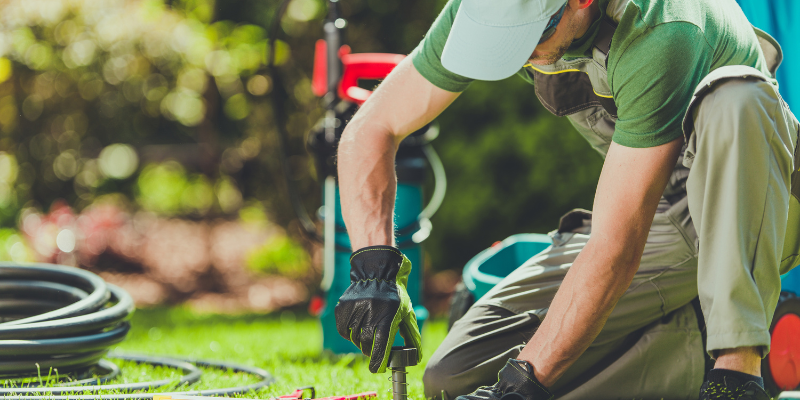 irrigation pro working on sprinkler installation